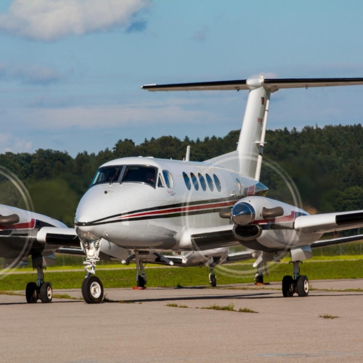 Private Jet Charter - B200